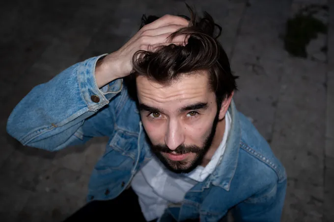 Leó · Portrait